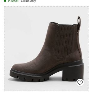 Universal thread Naya boots